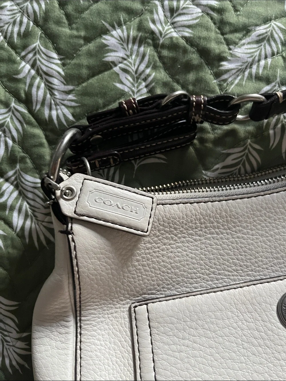 Vintage ❤️Coach Cream Pebble Leather Shoulder Bag with Dark Trim